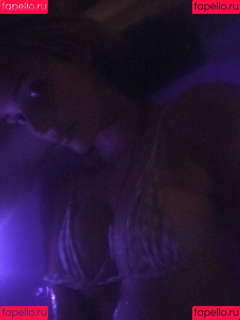 Noel Berry Onlyfans Photo Gallery 