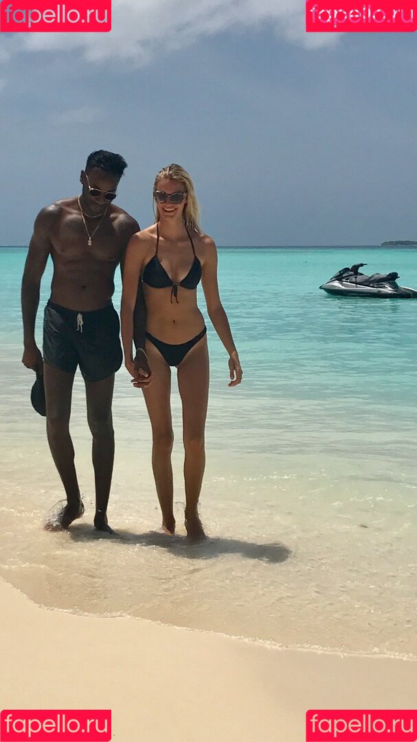 Noel Berry Onlyfans Photo Gallery 