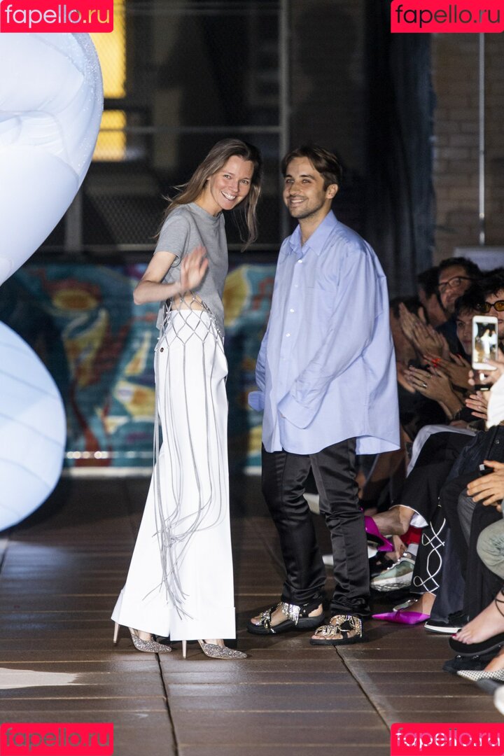 Noel Berry Onlyfans Photo Gallery 