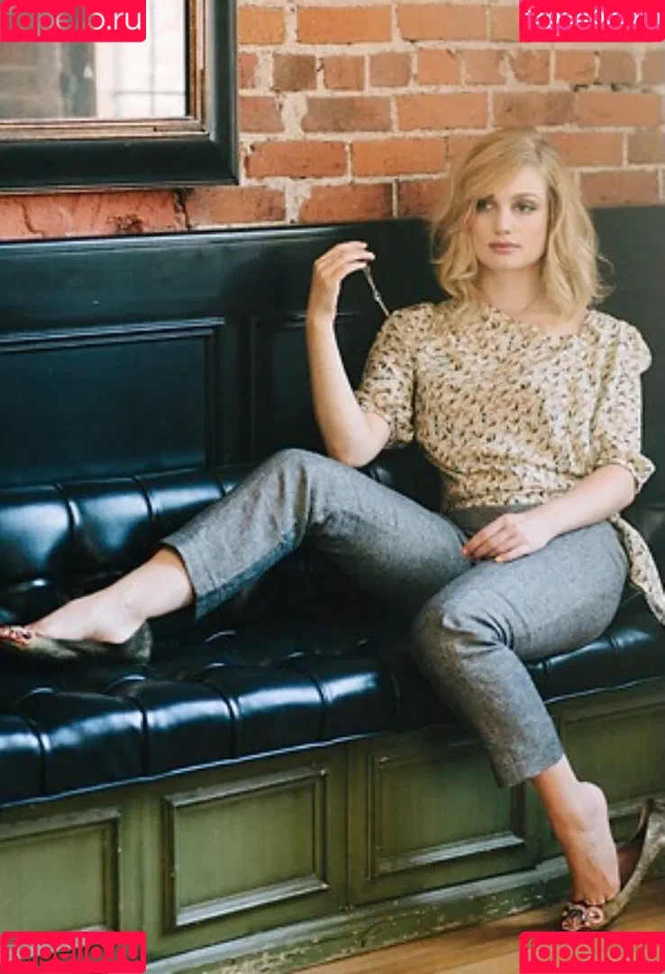 Alison Sudol Onlyfans Photo Gallery 