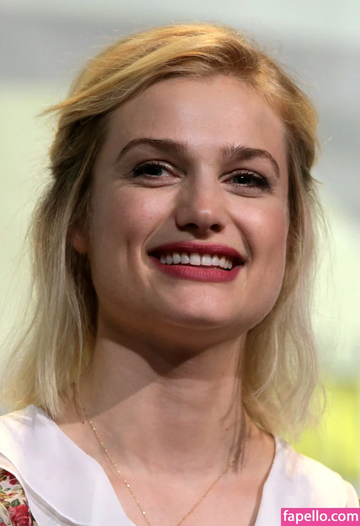 Alison Sudol Nude Onlyfans Photo 35