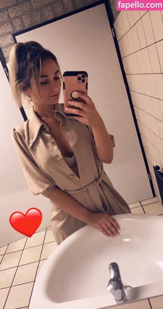 Bibi Lucille Onlyfans Photo Gallery 