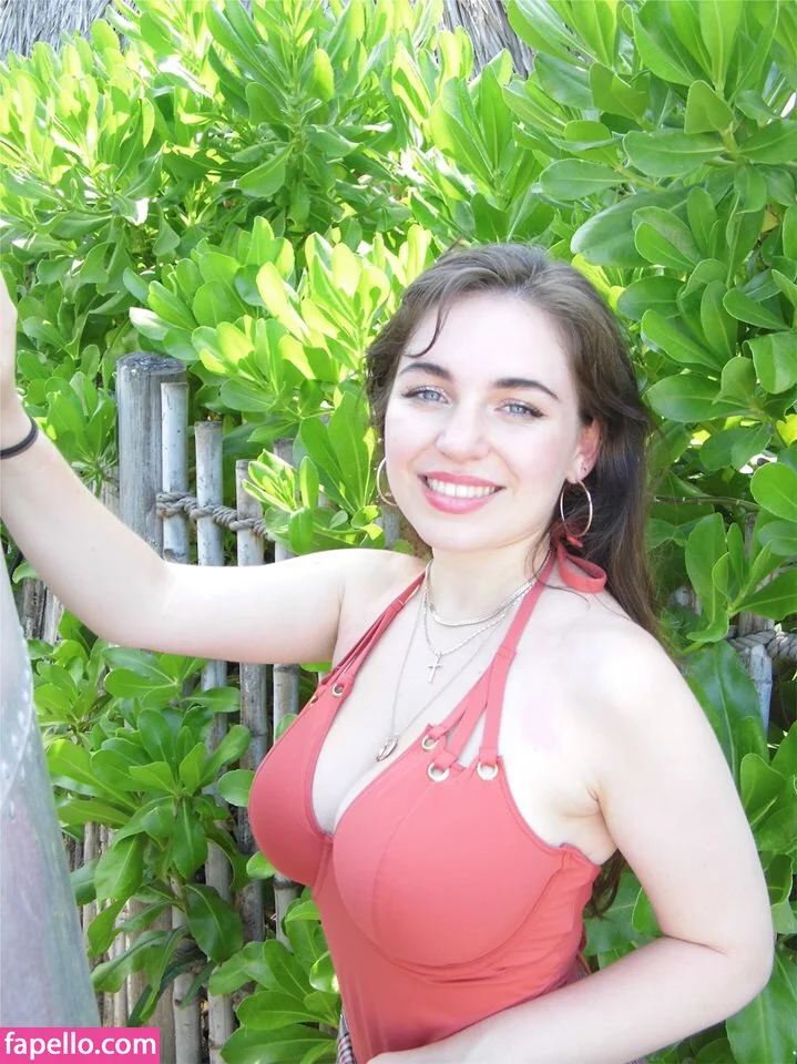 Bibi Lucille Onlyfans Photo Gallery 