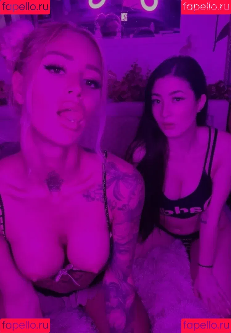 Asienbarbiee of Onlyfans Photo Gallery 