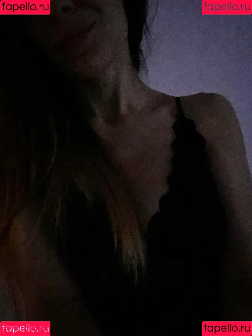 JennyHotWife Onlyfans Photo Gallery 