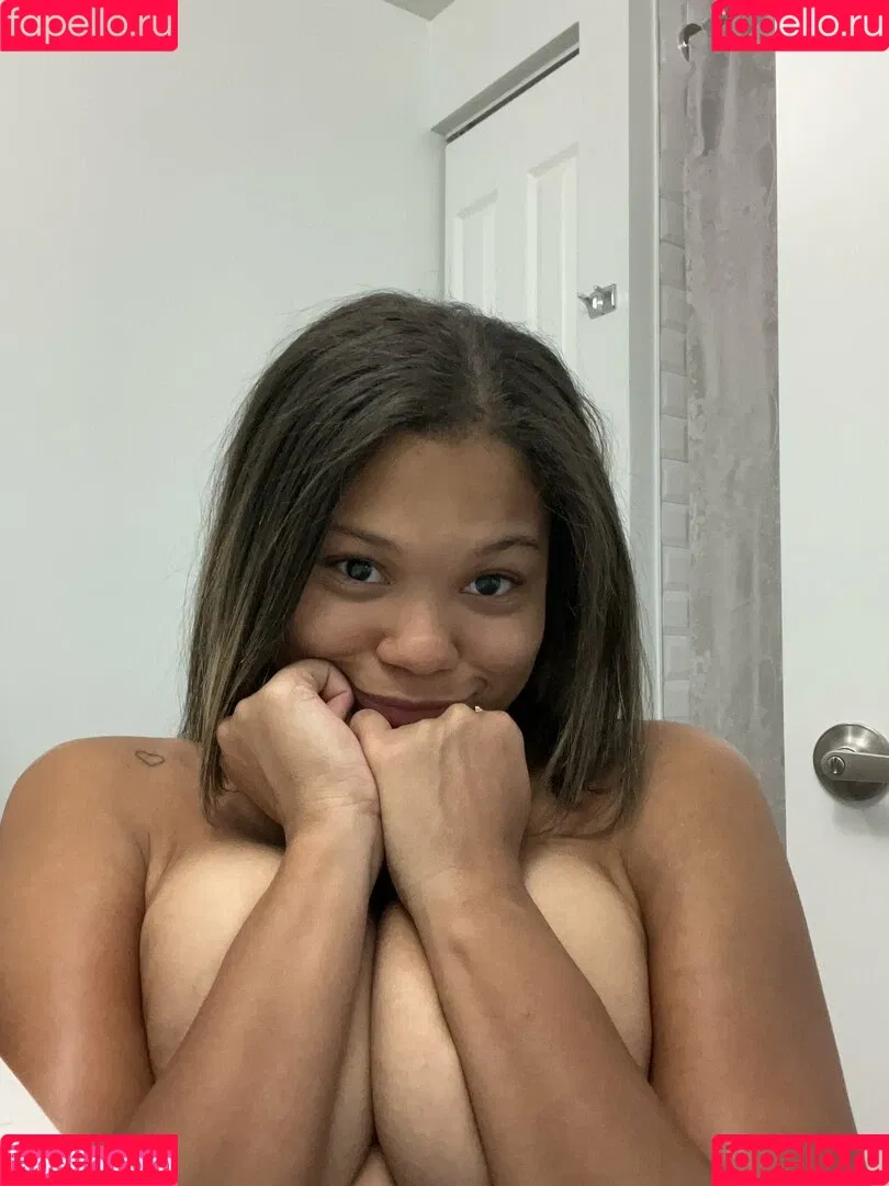Michelle Anderson Onlyfans Photo Gallery 