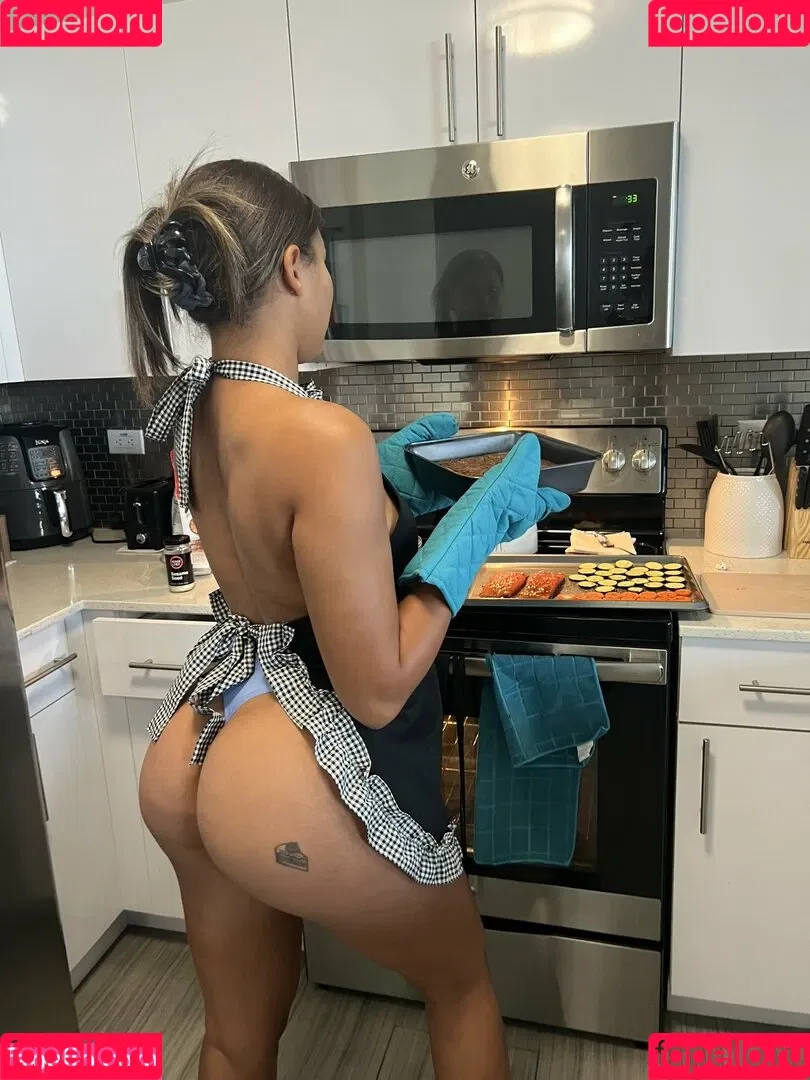 Michelle Anderson Onlyfans Photo Gallery 