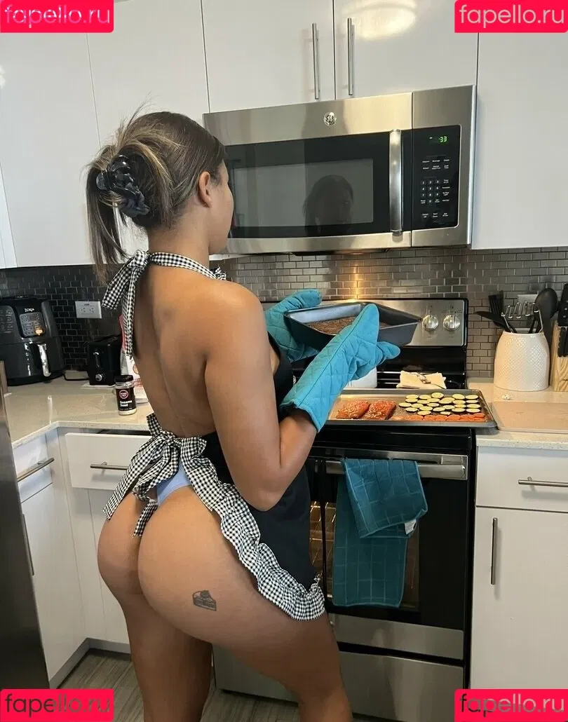 Michelle Anderson Onlyfans Photo Gallery 
