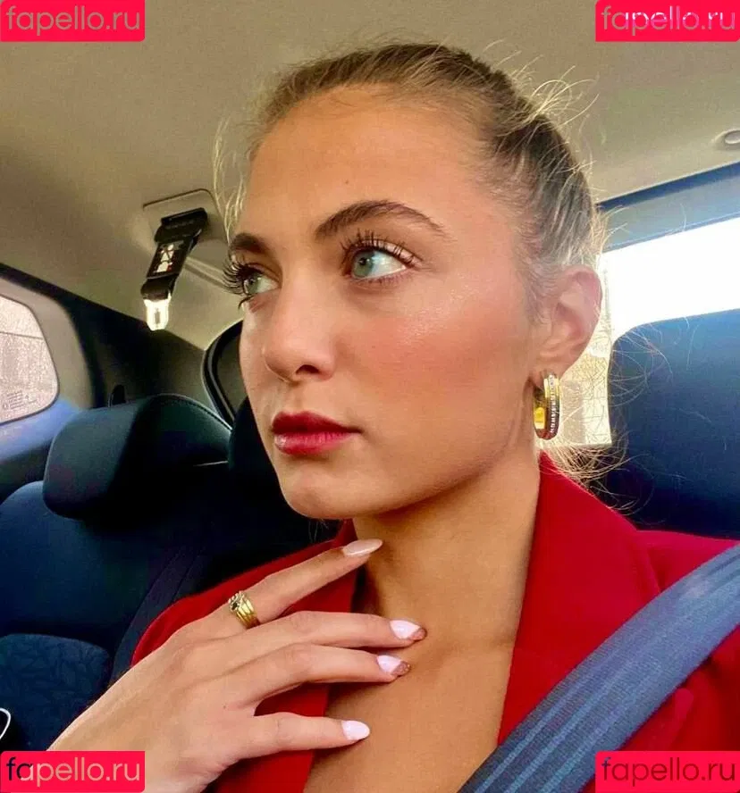 Arianna Onlyfans Photo Gallery 
