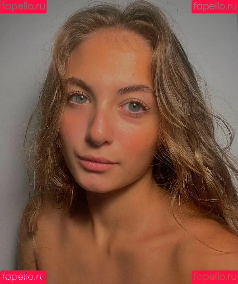 Arianna Onlyfans Photo Gallery 