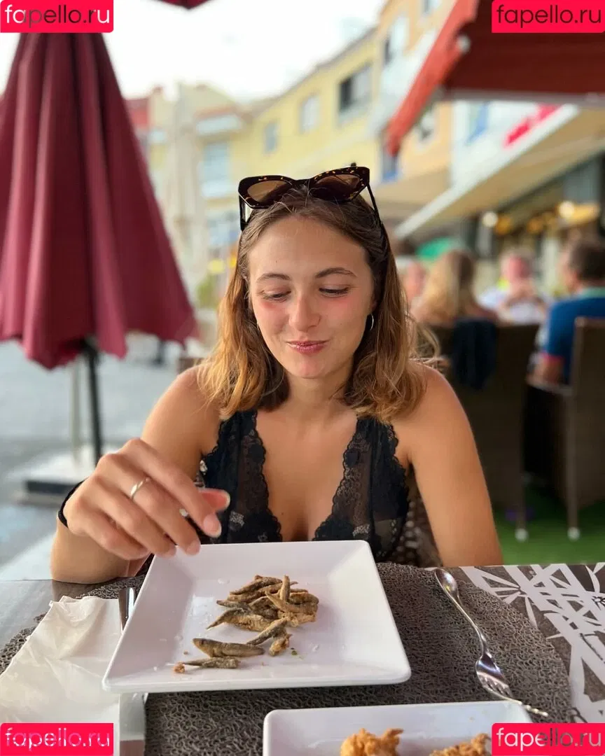 Arianna Onlyfans Photo Gallery 