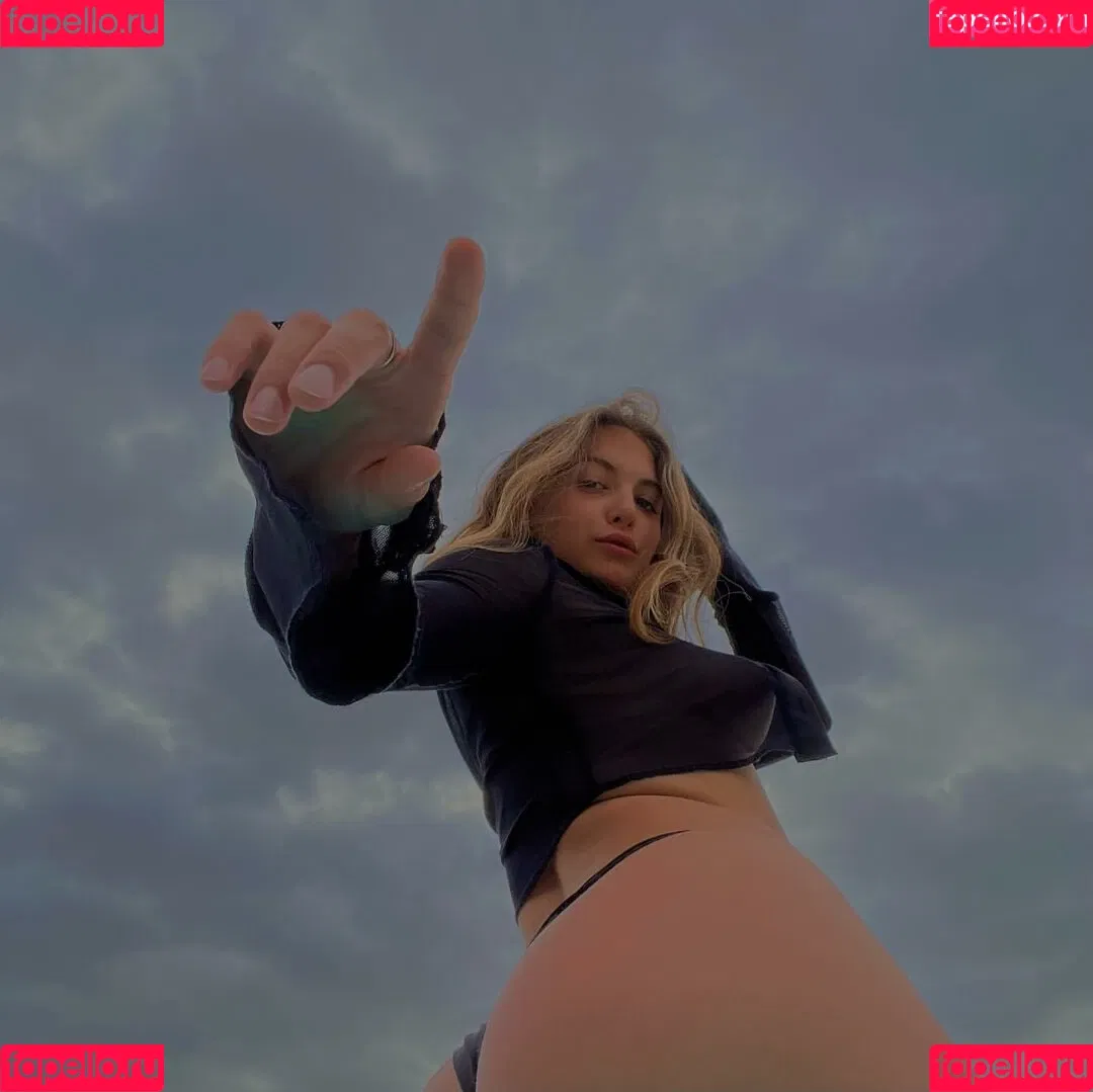 Arianna Onlyfans Photo Gallery 