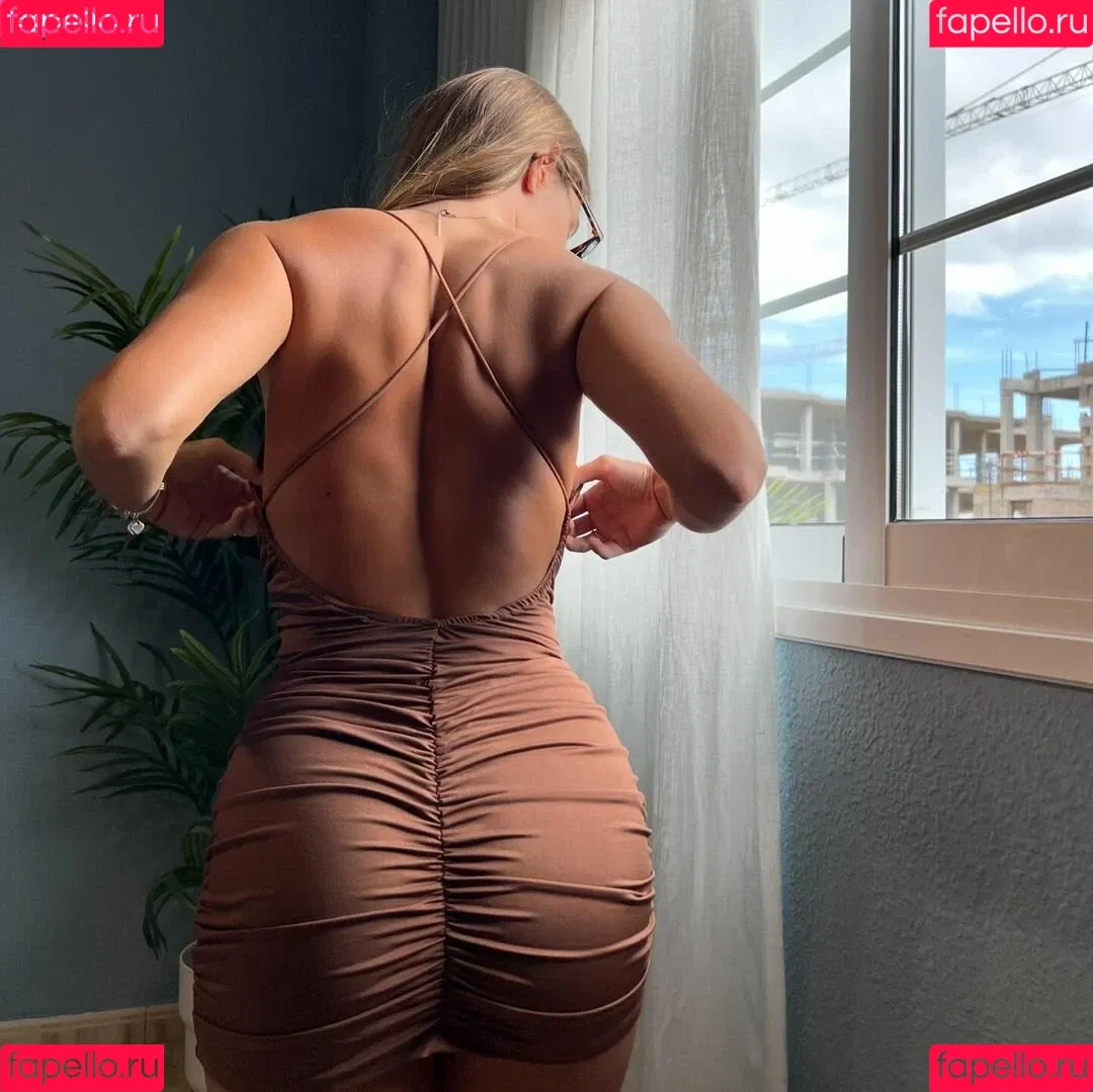 Arianna Onlyfans Photo Gallery 