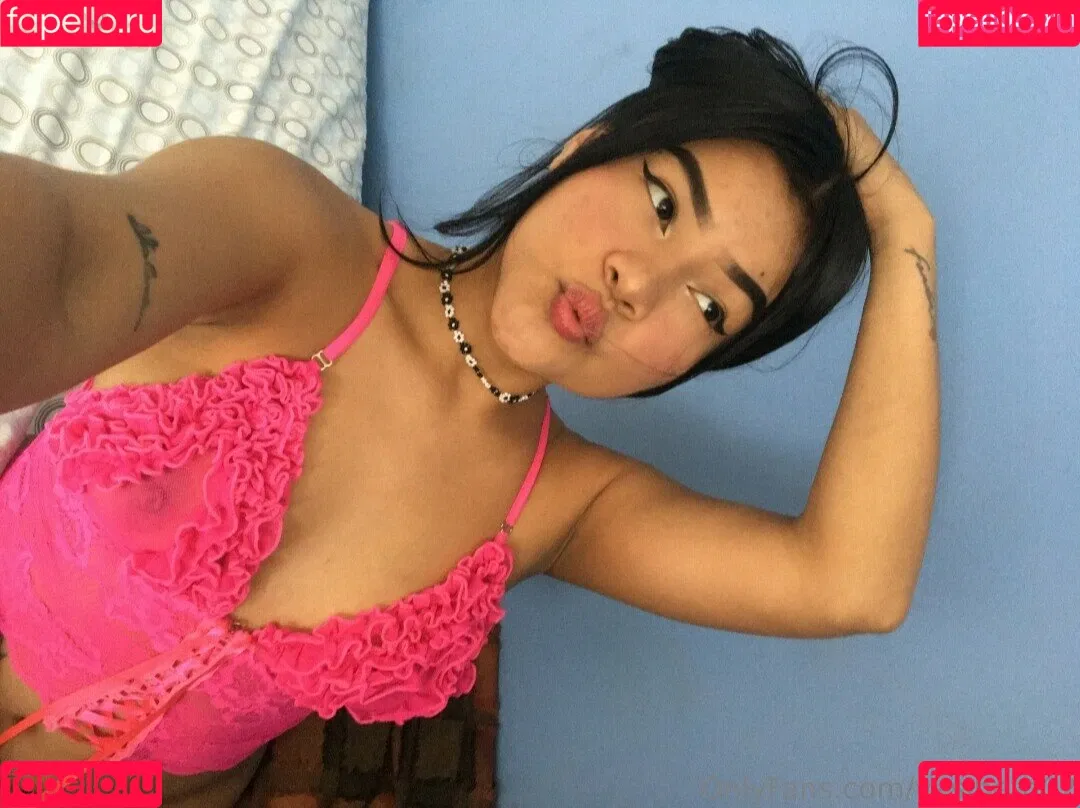 yesibeth.02 Onlyfans Photo Gallery 