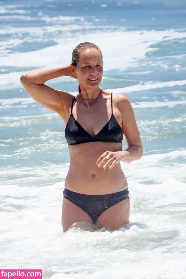 Helen Hunt Onlyfans Photo Gallery 