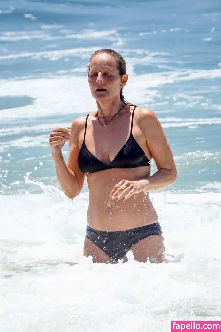 Helen Hunt Onlyfans Photo Gallery 