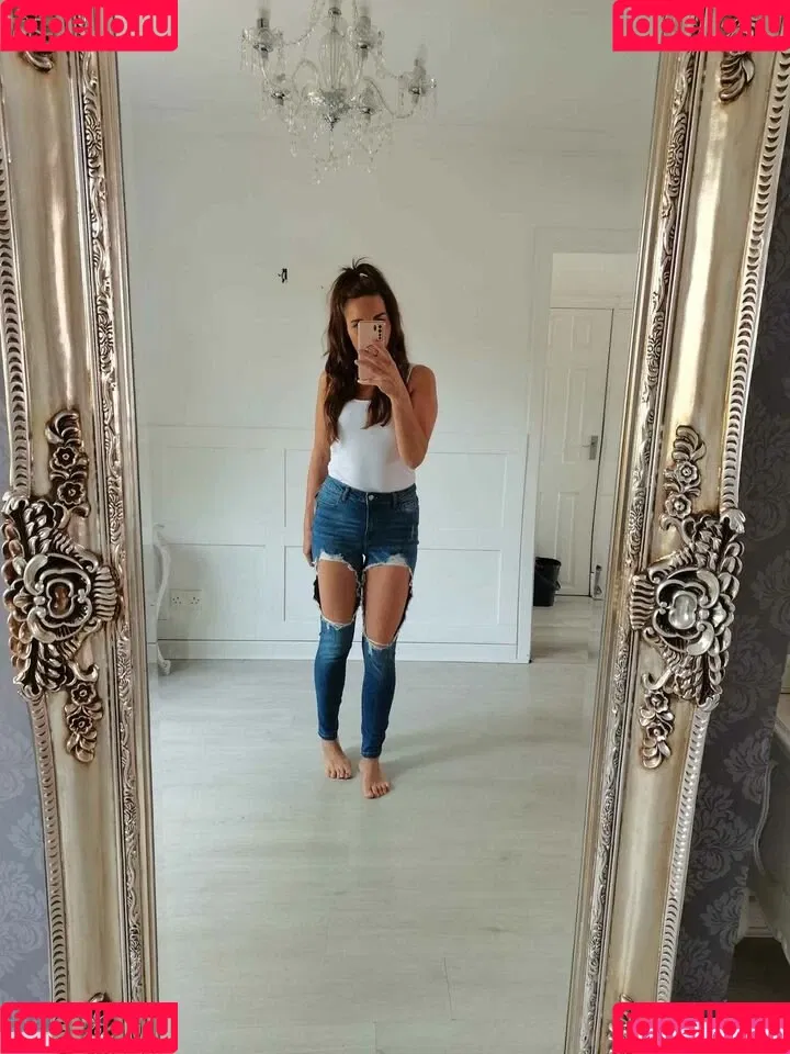 Carly Smith Onlyfans Photo Gallery 