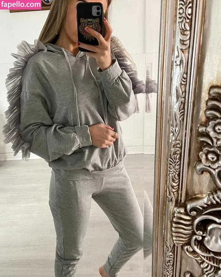 Carly Smith Onlyfans Photo Gallery 