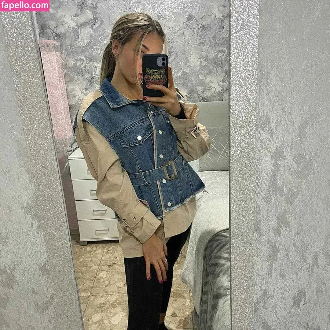 Carly Smith Onlyfans Photo Gallery 