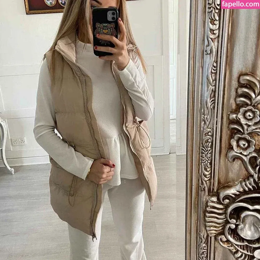 Carly Smith Onlyfans Photo Gallery 