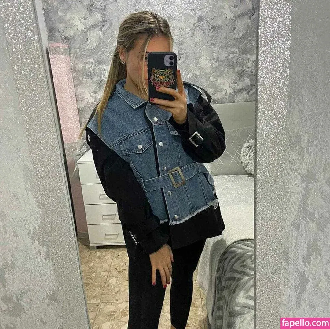 Carly Smith Onlyfans Photo Gallery 