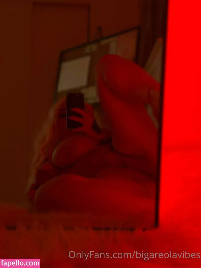 bigareolavibes Onlyfans Photo Gallery 