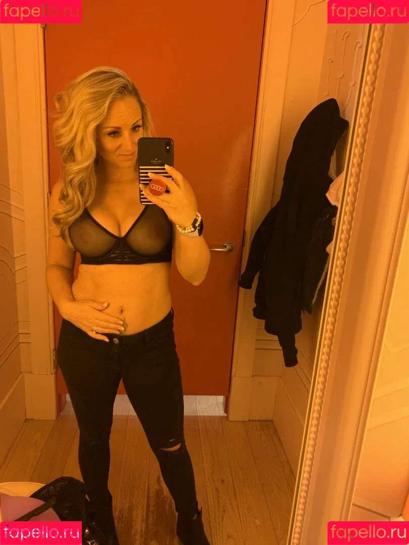 linzc Onlyfans Photo Gallery 