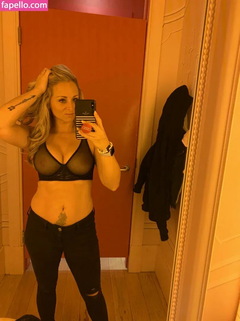 linzc Onlyfans Photo Gallery 