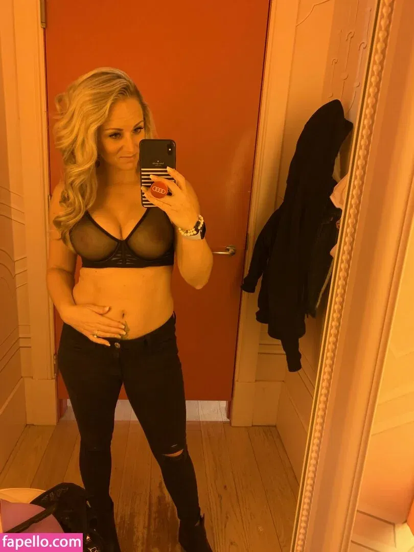 linzc Onlyfans Photo Gallery 