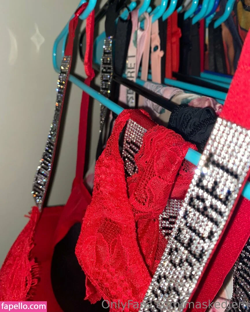 maskedjem Onlyfans Photo Gallery 