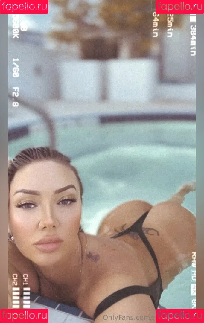 Molly Cavalli Onlyfans Photo Gallery 