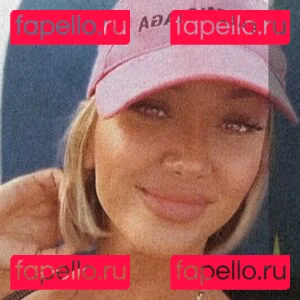 Molly Cavalli Onlyfans Photo Gallery 