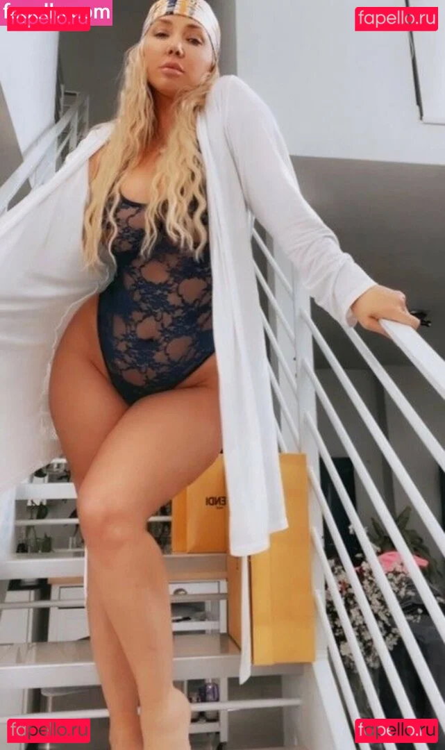 Molly Cavalli Onlyfans Photo Gallery 