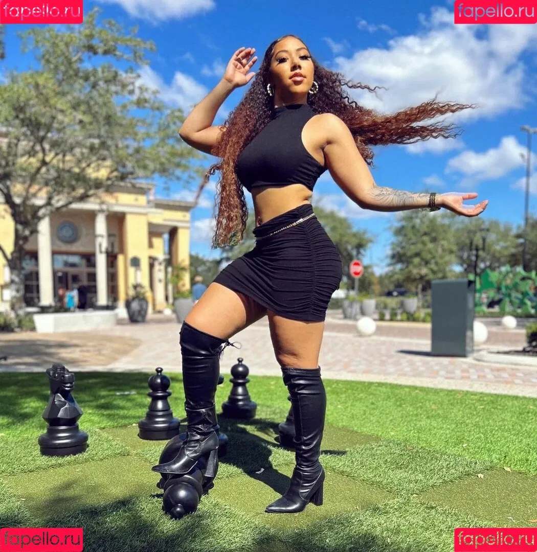 Kiah Dream Onlyfans Photo Gallery 
