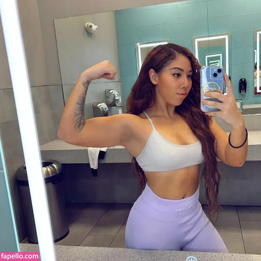 Kiah Dream Onlyfans Photo Gallery 