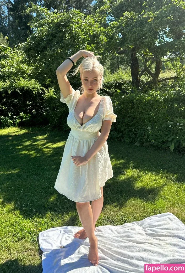 Shinylikeclara Onlyfans Photo Gallery 