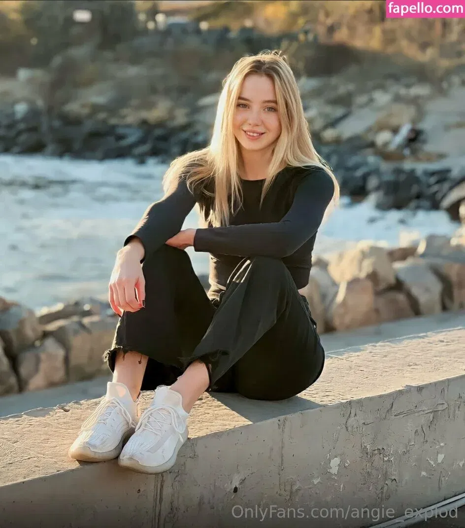 angie_explod Onlyfans Photo Gallery 