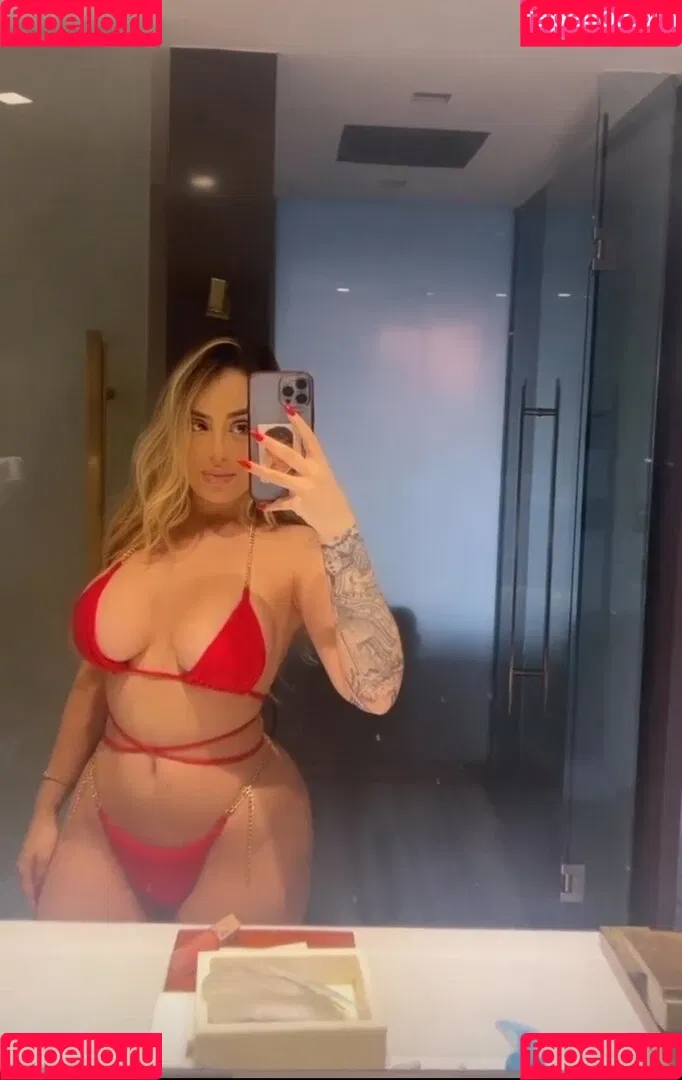 Leticia Vinhoz Onlyfans Photo Gallery 