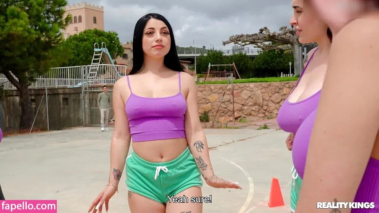 Roma Amor Onlyfans Photo Gallery 