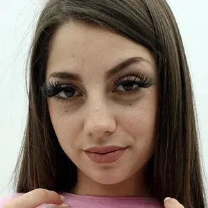 Roma Amor Onlyfans Photo Gallery 