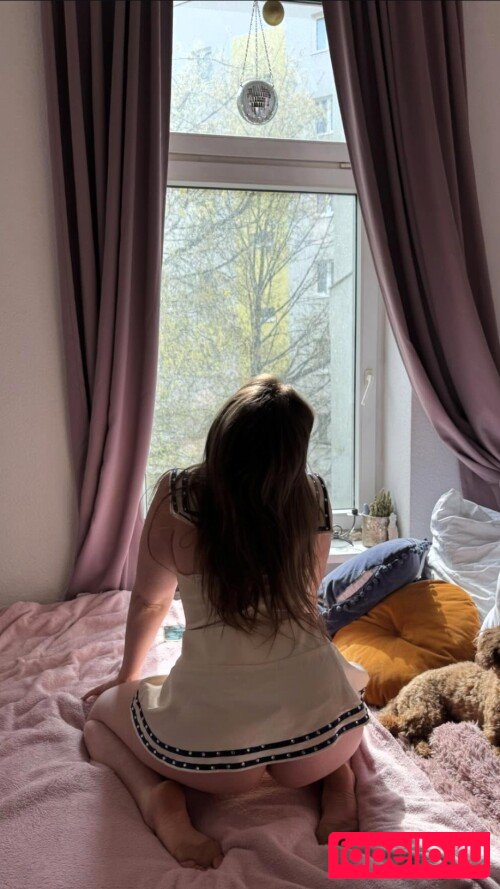 Saskia Rimoné Nude Onlyfans Photo 3