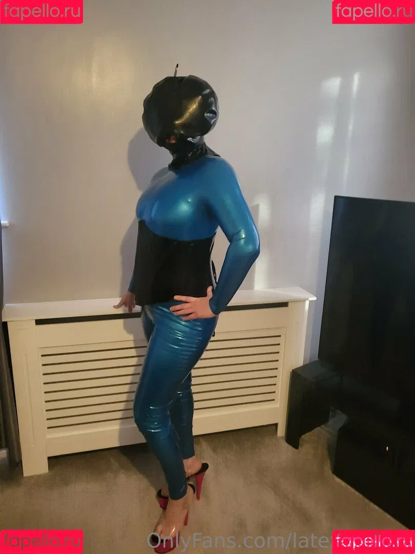 latexnikki12 Onlyfans Photo Gallery 