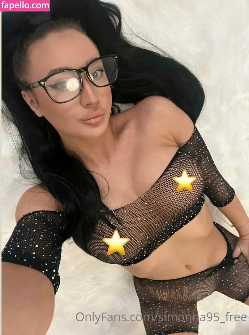 simonna95 Onlyfans Photo Gallery 