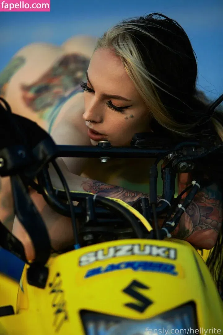 Hellyrite Onlyfans Photo Gallery 