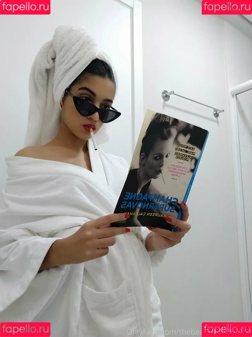 thebeautyofsmoking Onlyfans Photo Gallery 