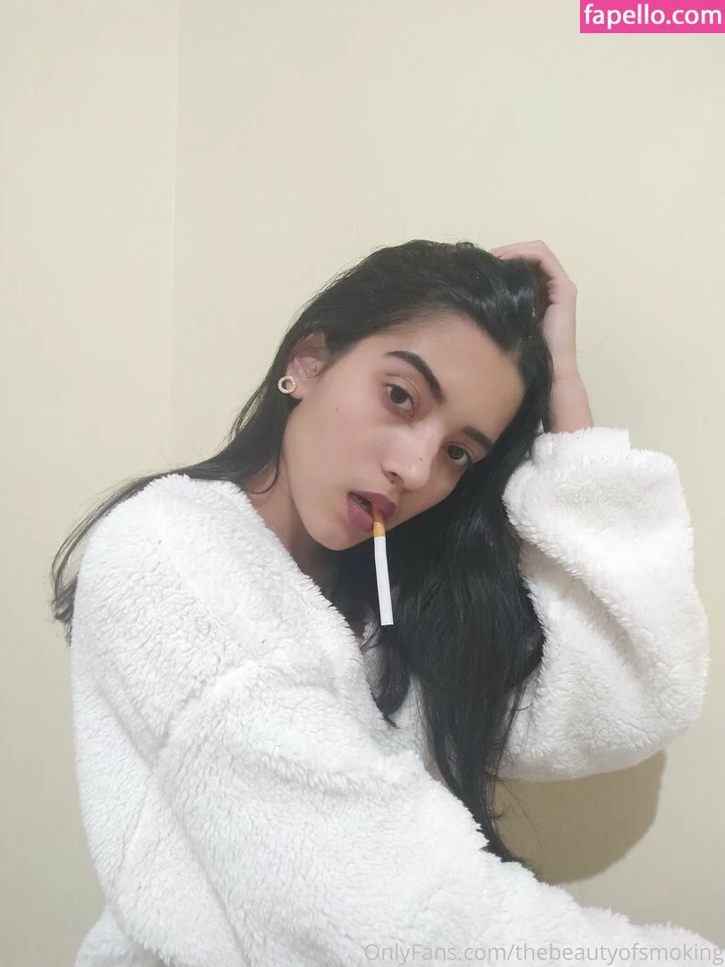 thebeautyofsmoking Onlyfans Photo Gallery 
