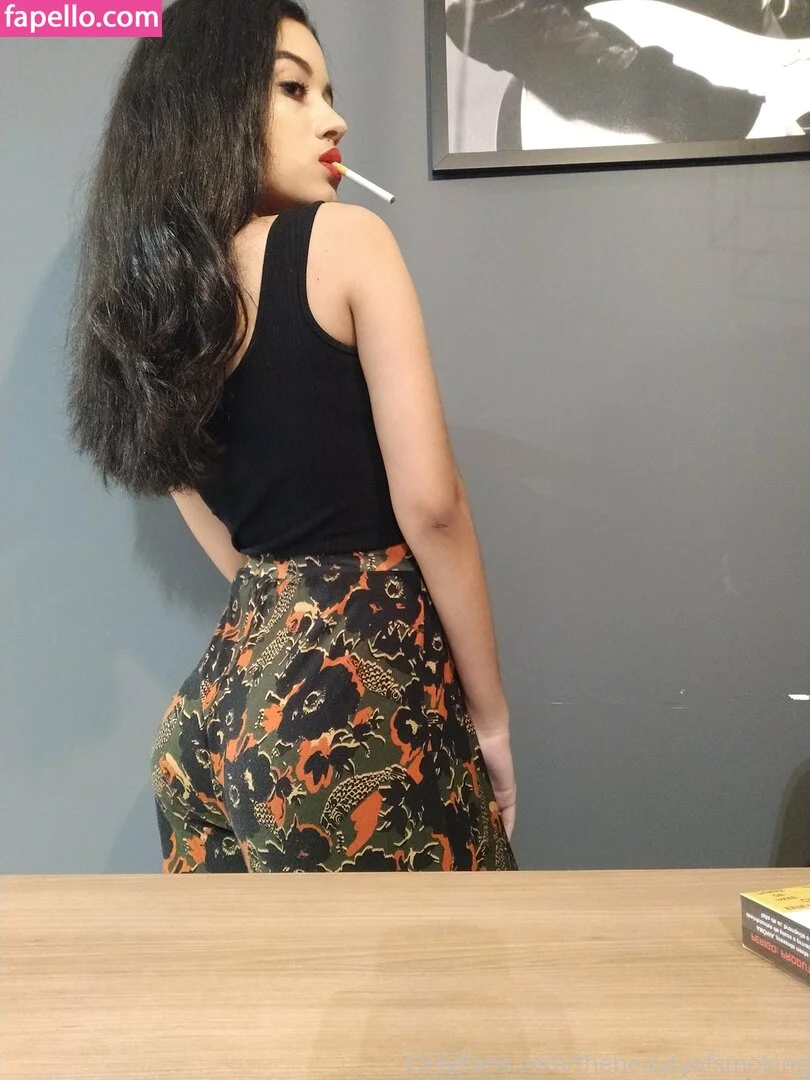 thebeautyofsmoking Onlyfans Photo Gallery 