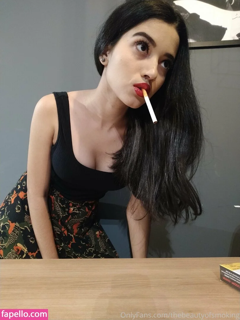 thebeautyofsmoking Onlyfans Photo Gallery 