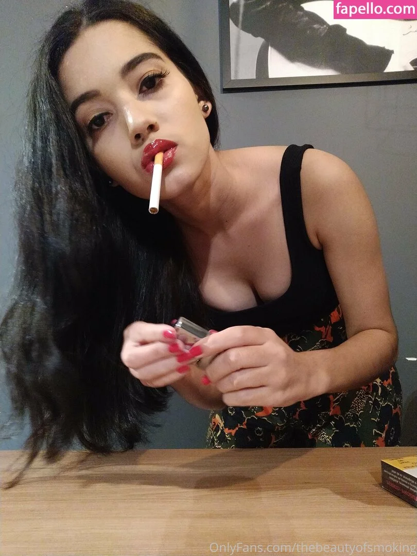 thebeautyofsmoking Onlyfans Photo Gallery 