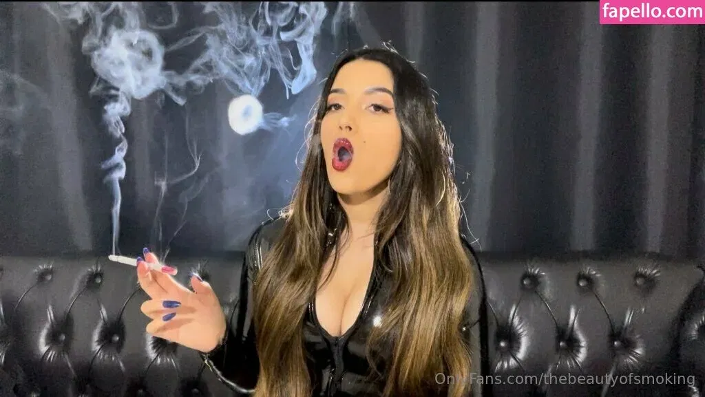 thebeautyofsmoking Onlyfans Photo Gallery 